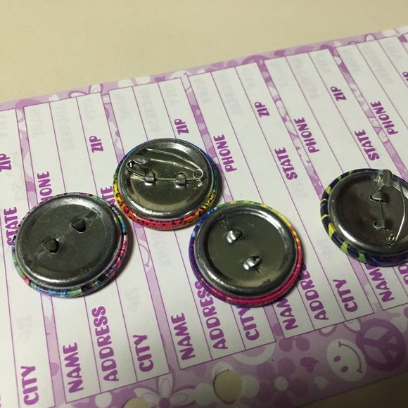 LISA FRANK VITAGE 90s HOT TOPIC METAL BUTTONS SET OF 5 - Picture 11 of 12